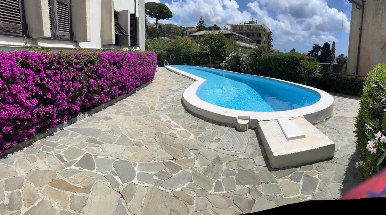 NAUTILUS VISTA MARE MOZZAFIATO a 180 GRADI- POSTO AUTO PRIVATO - 2 CAMERE MATRIMONIALI più 1 DIVANO LETTO SINGOLO-SKY,NETFLIX Rapallo Extérieur photo