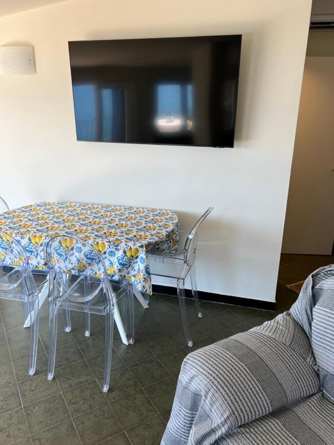 NAUTILUS VISTA MARE MOZZAFIATO a 180 GRADI- POSTO AUTO PRIVATO - 2 CAMERE MATRIMONIALI più 1 DIVANO LETTO SINGOLO-SKY,NETFLIX Rapallo Extérieur photo