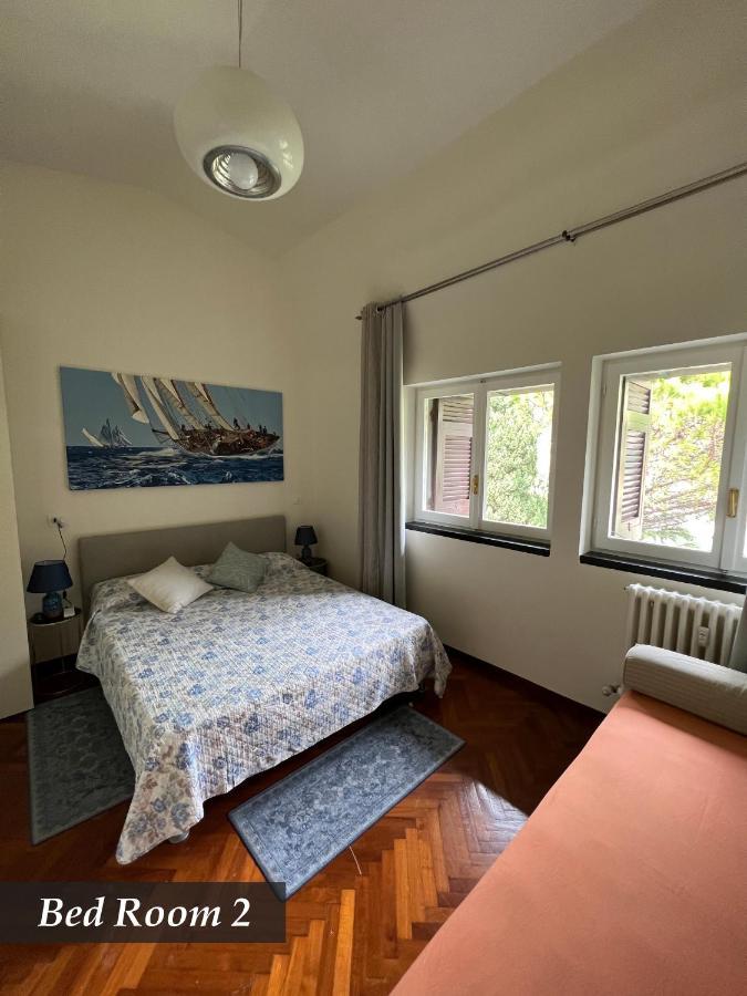 NAUTILUS VISTA MARE MOZZAFIATO a 180 GRADI- POSTO AUTO PRIVATO - 2 CAMERE MATRIMONIALI più 1 DIVANO LETTO SINGOLO-SKY,NETFLIX Rapallo Extérieur photo